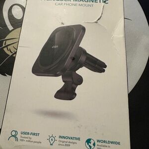 HaloLock Magnetic Car Phone Mount